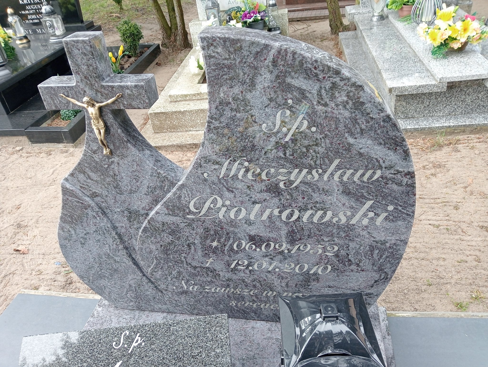 Grób Mieczysław Piotrowski